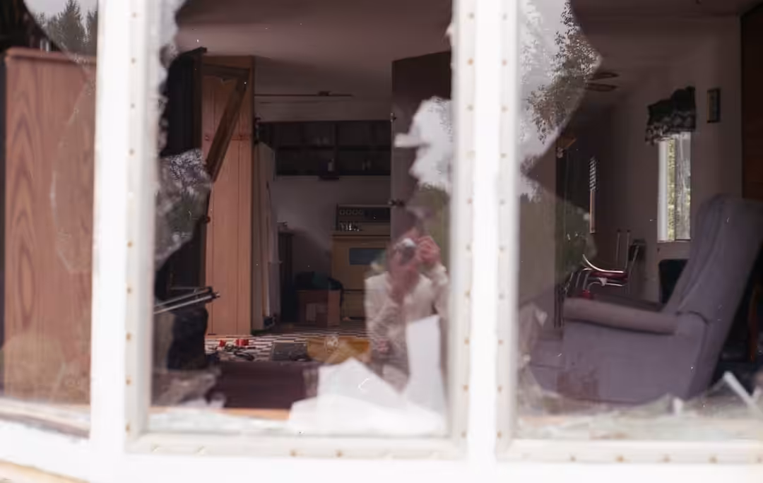Une propriétaire découvre les ravages dans sa maison louée pendant des années : dégâts estimés à 40 000 euros
